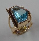 blue topaz 12 sm